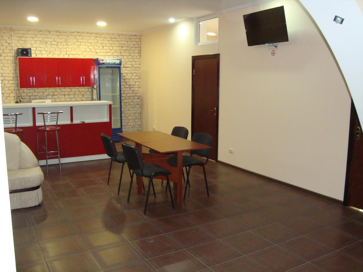 Hostel Sofia Jytomyr Extérieur photo
